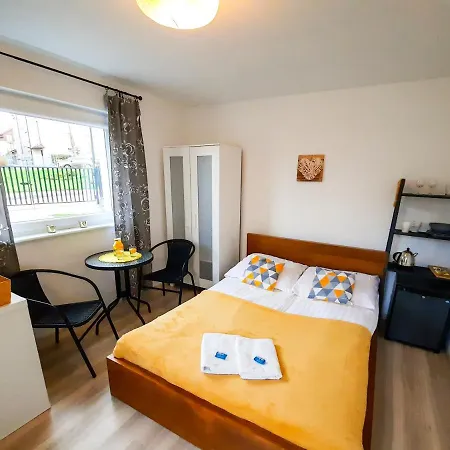 Malmaris Apartment *