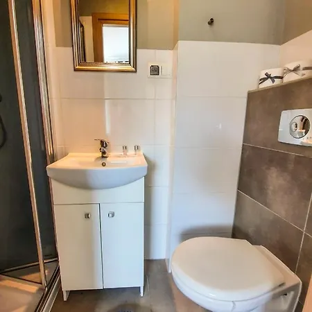 Malmaris Apartment *